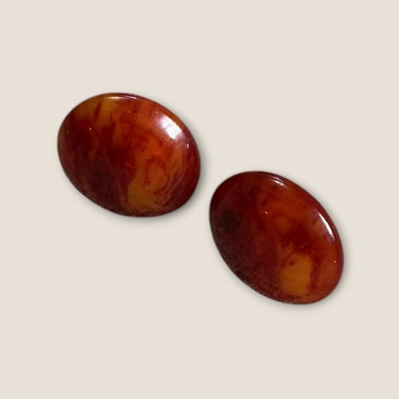 Estate Vintage Bakelite Clip-On Earrings Marbled Amber Brown Round Design - Picture 3 of 8